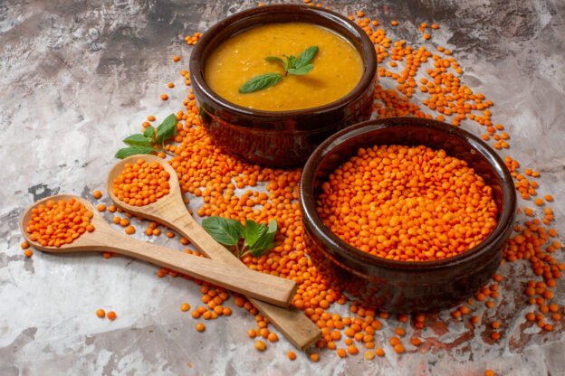 masoor dal protein per 100g