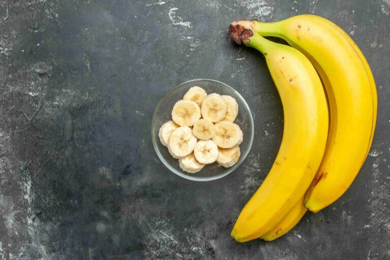 Banana Nutrition Facts 100g: Calories, Protein, Carbs, Vitamins & Health Benefits