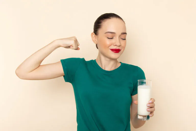 How Much Protein in 1 Glass Milk? Complete Guide to Milk Protein, Benefits and Daily Requirements