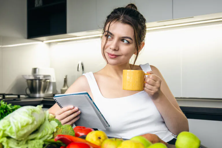 What Does a Dietician Do Daily? Real Work Breakdown